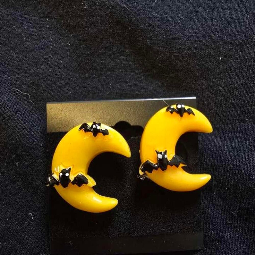 Hot-topic Women's Black and Yellow Jewellery